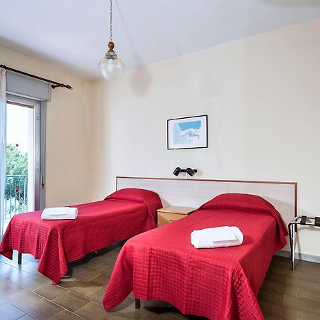 Villa Collina จีอาร์ดีนี นักซอส ภายนอก รูปภาพ