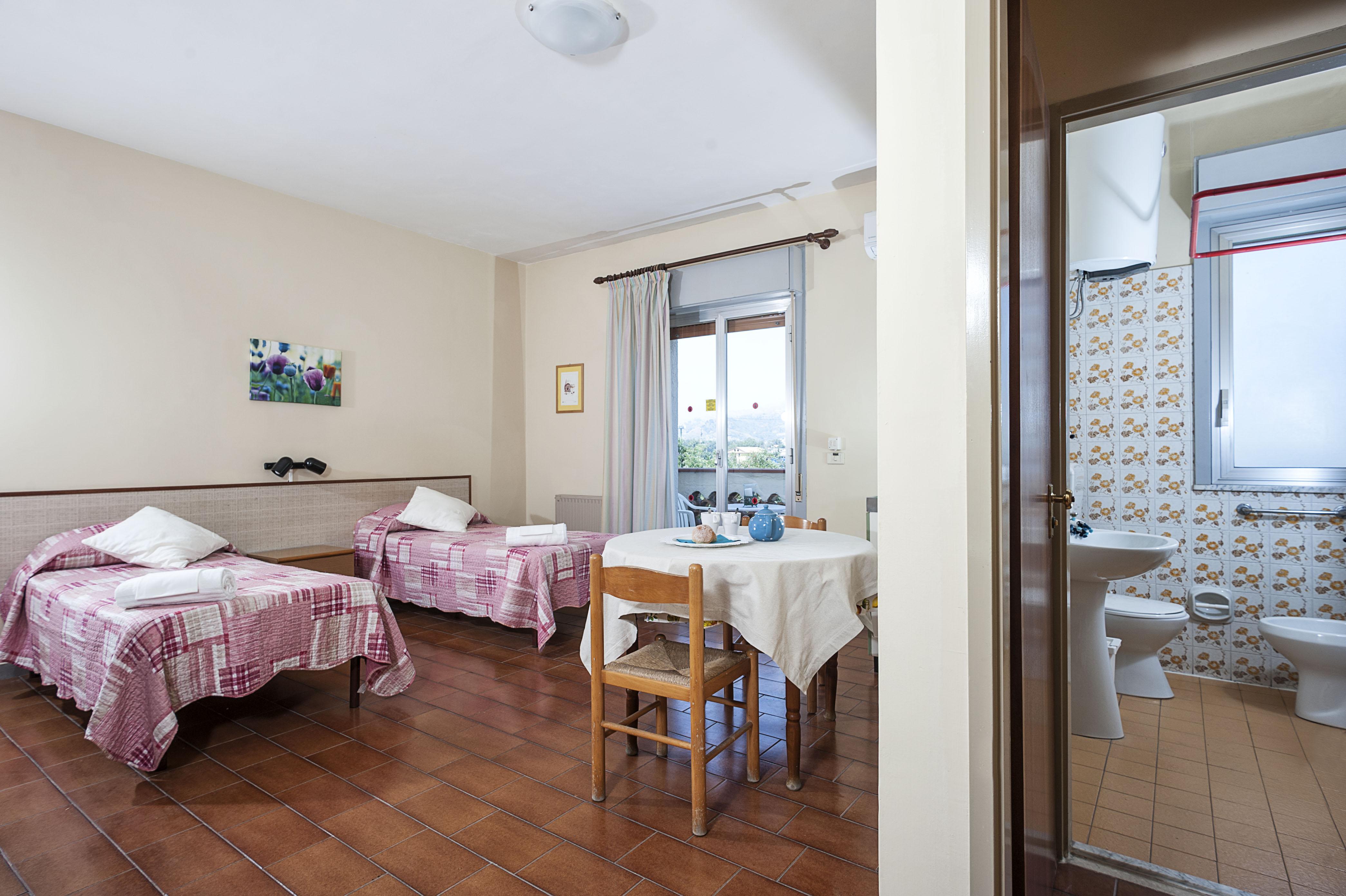 Villa Collina จีอาร์ดีนี นักซอส ภายนอก รูปภาพ