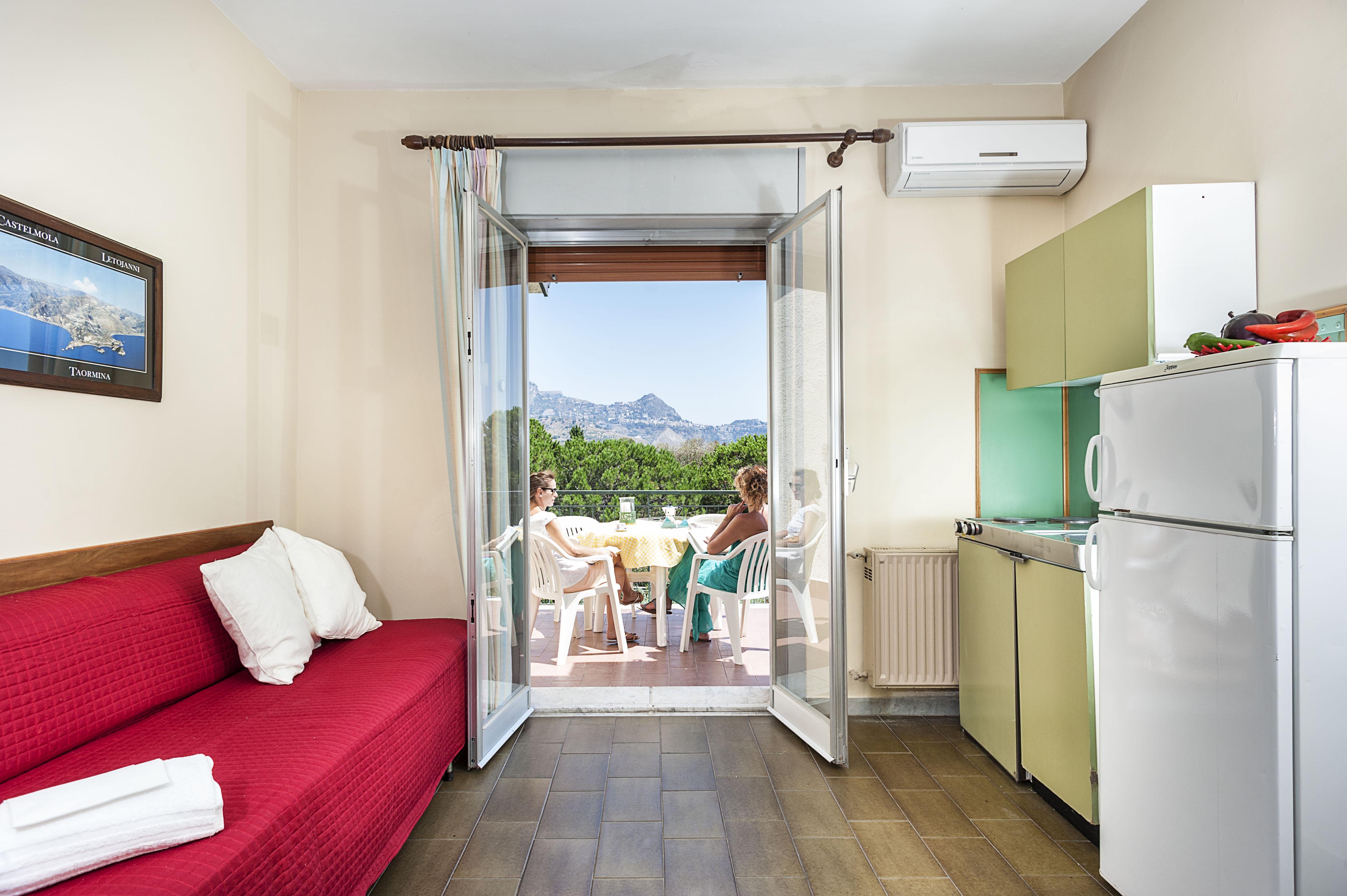 Villa Collina จีอาร์ดีนี นักซอส ภายนอก รูปภาพ