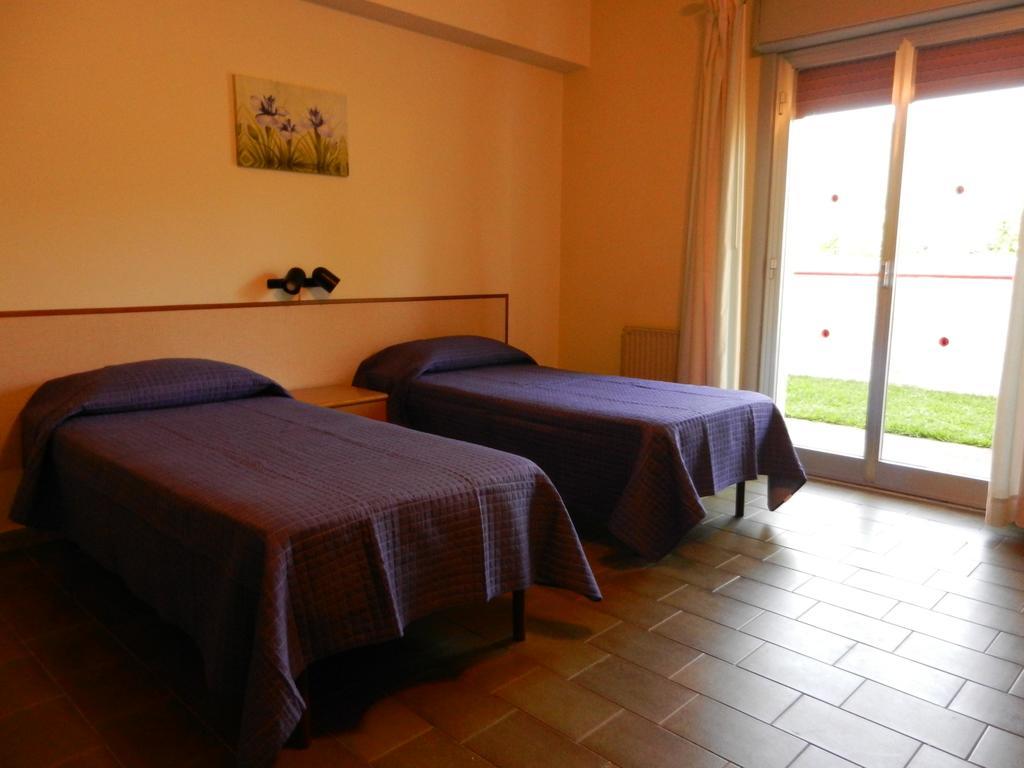 Villa Collina จีอาร์ดีนี นักซอส ห้อง รูปภาพ