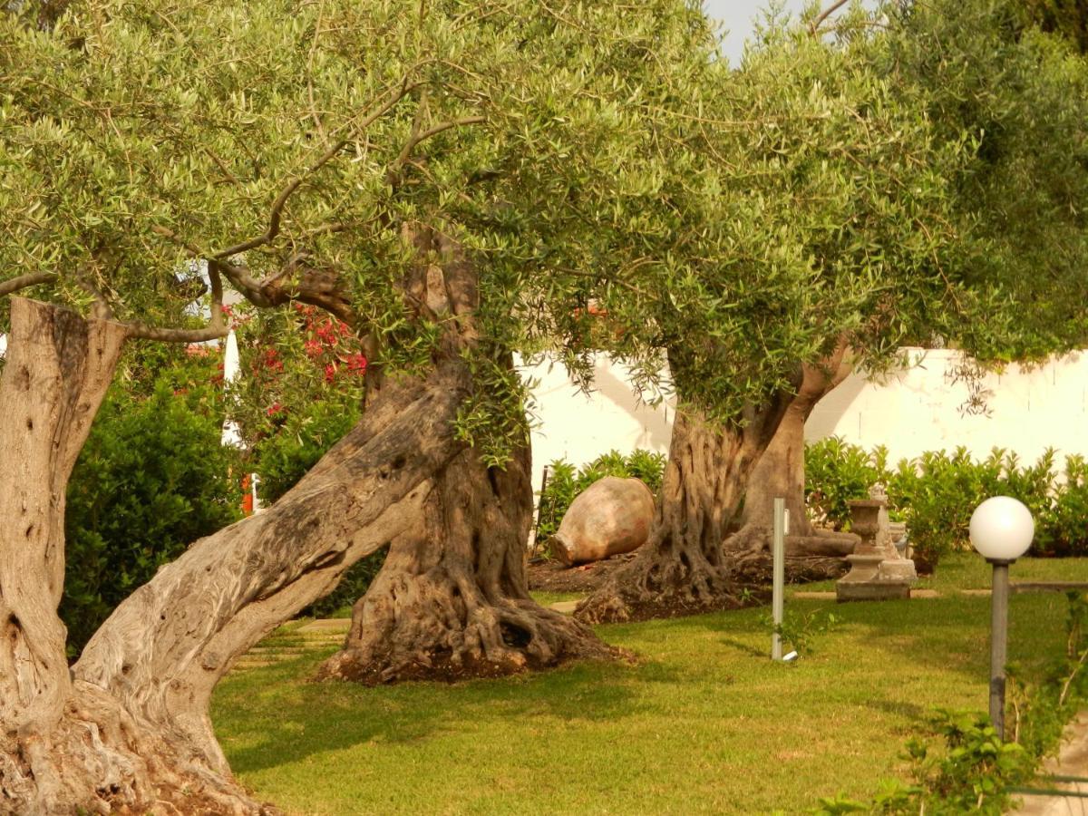 Villa Collina จีอาร์ดีนี นักซอส ภายนอก รูปภาพ