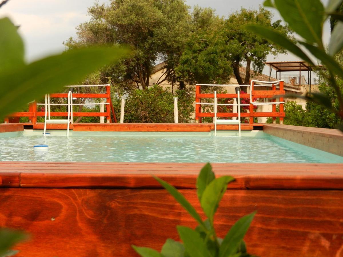 Villa Collina จีอาร์ดีนี นักซอส ภายนอก รูปภาพ